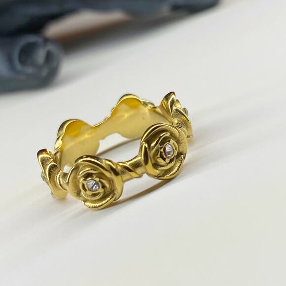 NEW Rhinestone Rose Crown Statement Ring - Picture 2 of 9